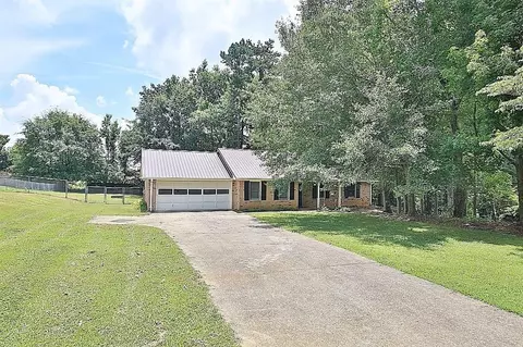 294 Fieldview Dr, Auburn, GA 30011