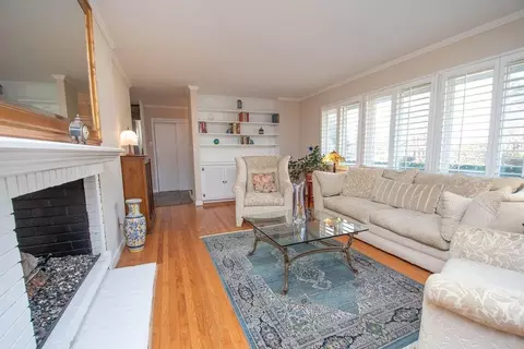 3325 N Embry Cir, Chamblee, GA 30341 photo 6