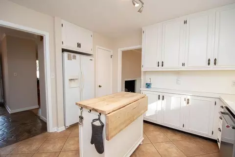 3325 N Embry Cir, Chamblee, GA 30341 photo 16