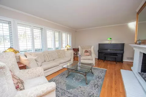 3325 N Embry Cir, Chamblee, GA 30341 photo 9