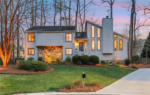 150 Blue Sky Dr, Marietta, GA 30068