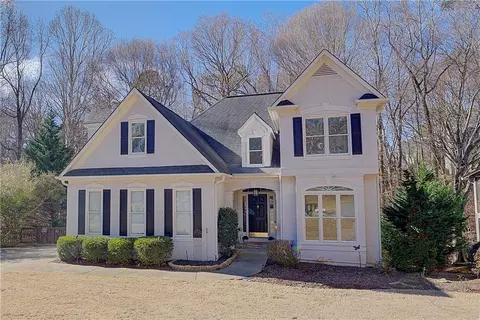 826 Hillcrest Ln, Woodstock, GA 30189