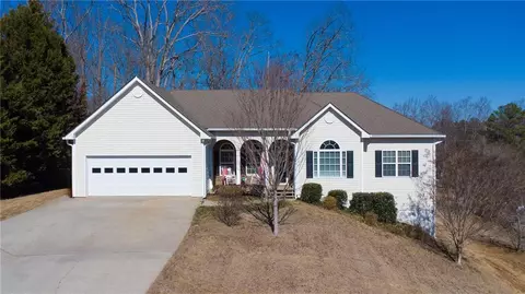 258 Woodland Cir, Dawsonville, GA 30534