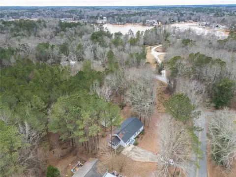 View/Area - 697 Rocky Point Rd, Covington, GA 30014 photo 3 of 4