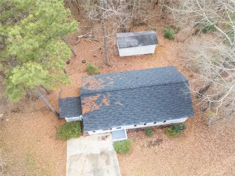 Exterior - 697 Rocky Point Rd, Covington, GA 30014 photo 4 of 9