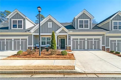 330 Cherokee Station Cir, Woodstock, GA 30188