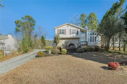 6494 Blue Creek Ct, Douglasville, GA 30135