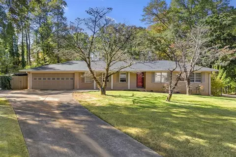 1406 Edinburgh Dr, Tucker, GA 30084