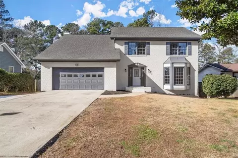 5036 Stoney Point Cir, Stone Mountain, GA 30088