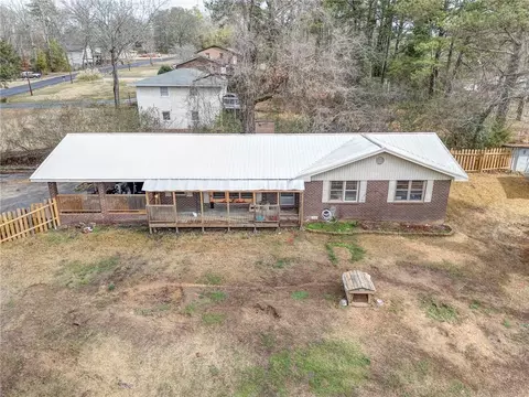 104 5th St, Rockmart, GA 30153