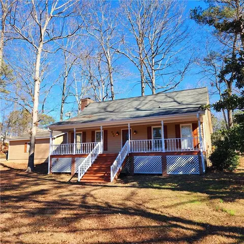 893 Hickory Nut Ln, Lawrenceville, GA 30043