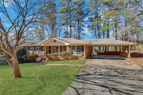 4736 Hemlock Dr SW, Austell, GA 30106