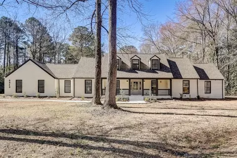 6940 Forsyth Rd, Macon, GA 31210