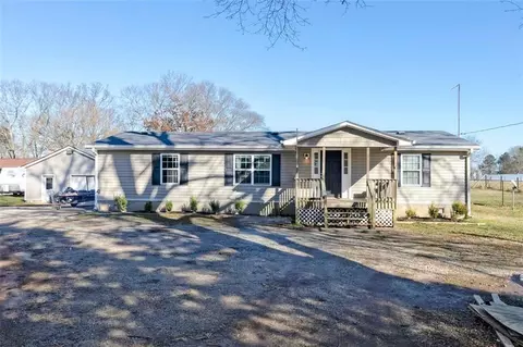 1267 Highway 101 S, Temple, GA 30179