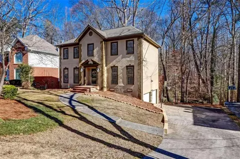 4875 Glenwhite Dr, Duluth, GA 30096 photo 4