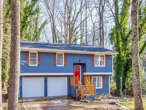 5839 Navarre Ct, Stone Mountain, GA 30087