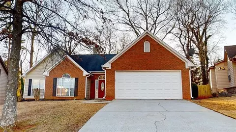 1434 Claredon Dr, Lawrenceville, GA 30043