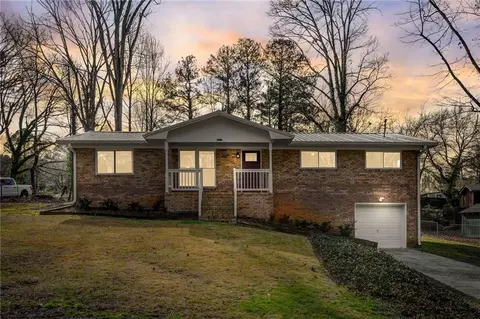 2015 Maple Dr NW, Kennesaw, GA 30144