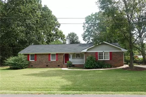 1756 Hickory St SE, Conyers, GA 30013