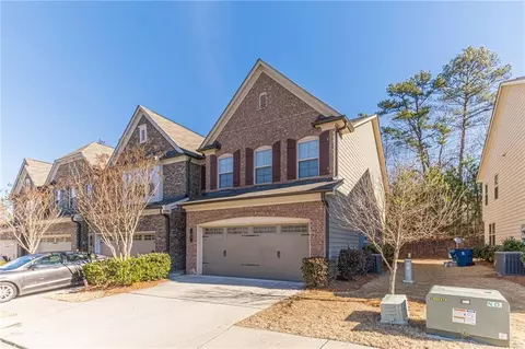85 Holdings Dr, Lawrenceville, GA 30044