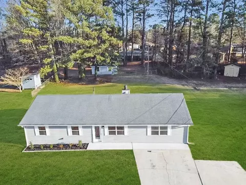 706 Davis Rd, Lawrenceville, GA 30046