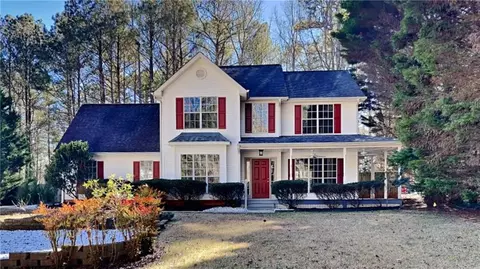 54 Henry Ln, Newnan, GA 30265