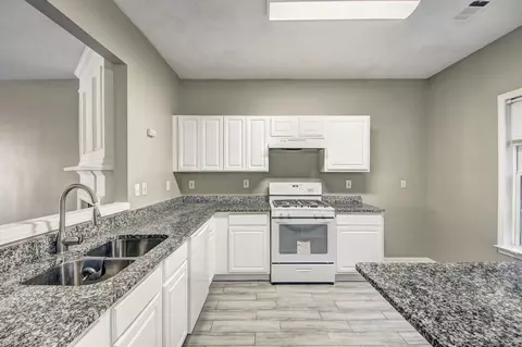4069 Howell Park Rd, Duluth, GA 30096 photo 7