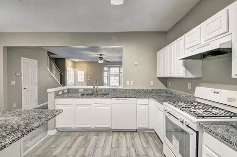 4069 Howell Park Rd, Duluth, GA 30096 photo 8