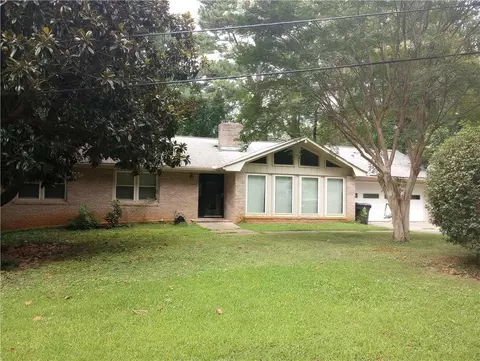 328 Charles Pl, Roswell, GA 30075