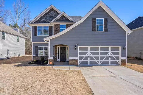 18 S York Dr, Newnan, GA 30265