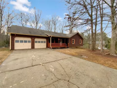 218 Robin Ln, Stockbridge, GA 30281