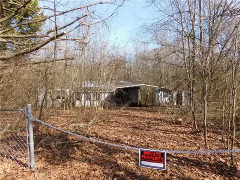 62 Hale Ct, Maysville, GA 30558