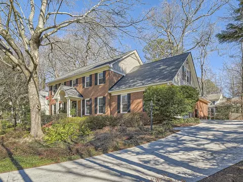 2710 Northbrook Dr, Atlanta, GA 30340