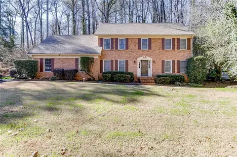 1347 Arlene Ct SW, Lilburn, GA 30047