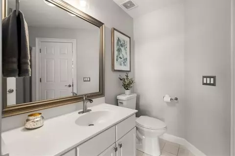 Bath - 4205 Berkeley View Dr, Berkeley Lake, GA 30096 photo 2 of 7
