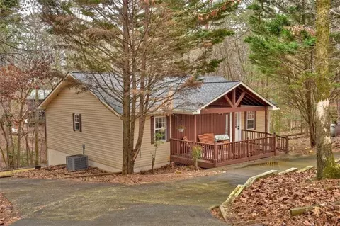 68 Ridgecrest Cir, Ellijay, GA 30540