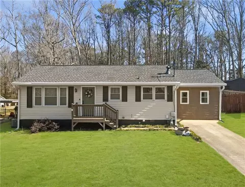 111 Church St, Bremen, GA 30110