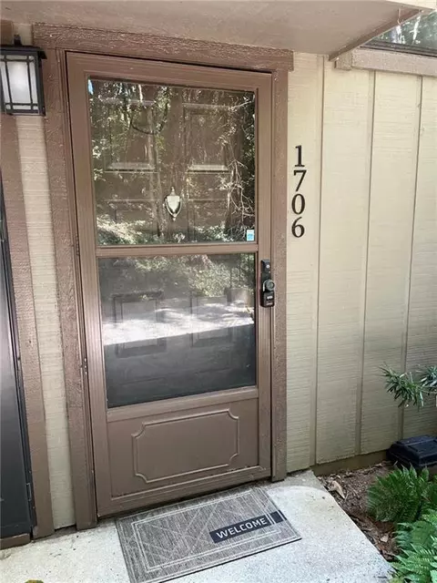 1706 Cumberland Ct SE, Smyrna, GA 30080