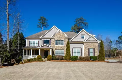4090 Copper Leaf Ln, Cumming, GA 30040
