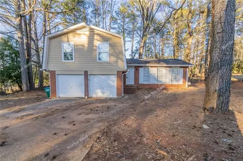 392 Harmony Grove Rd, Lilburn, GA 30047