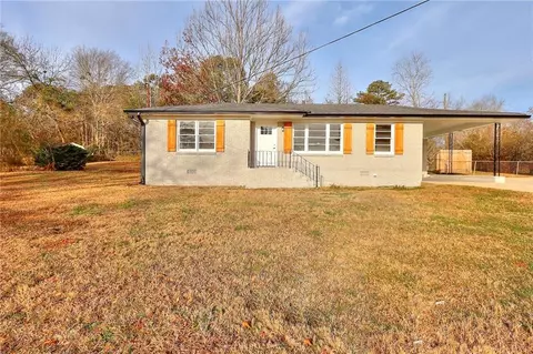 718 Whitehead Rd, Athens, GA 30606