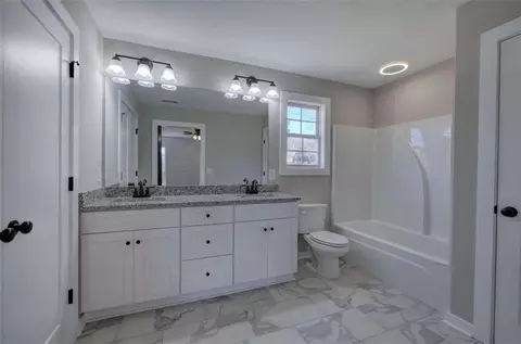 Bath - 22 School St NE, Rydal, GA 30171 photo 1 of 5