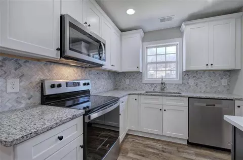 Kitchen - 22 School St NE, Rydal, GA 30171 photo 5 of 8
