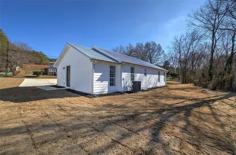 Exterior - 22 School St NE, Rydal, GA 30171 photo 7 of 9