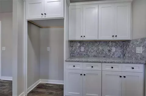 Kitchen - 22 School St NE, Rydal, GA 30171 photo 8 of 8
