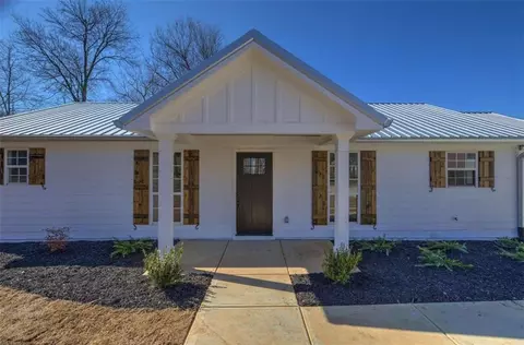 Exterior - 22 School St NE, Rydal, GA 30171 photo 2 of 9