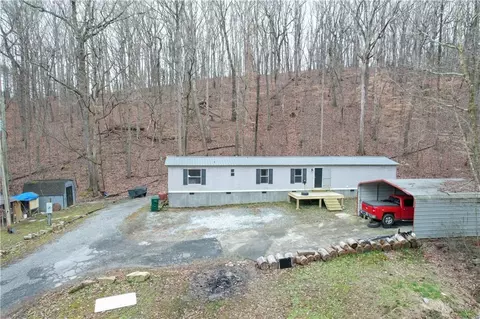 121 Heath Rd, Dawsonville, GA 30534