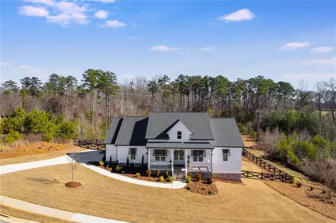 6011 Bluewater Blvd, Gainesville, GA 30506