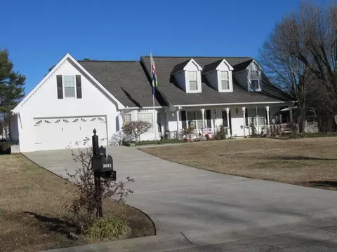 3643 Saddlebrook Dr, Loganville, GA 30052