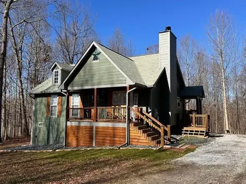 5693 Woodlin Rd, Lula, GA 30554
